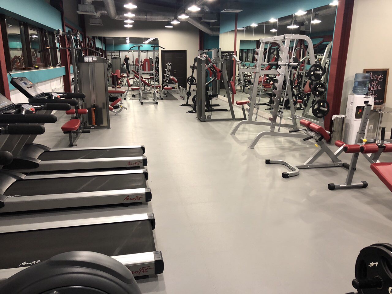 Фитнес-клуб "LOFT FITNESS"