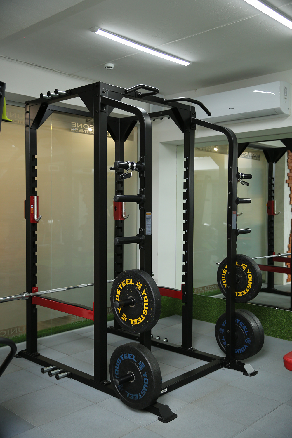 Фитнес-клуб "Unique one Health & Fitness"